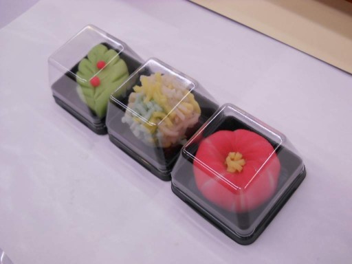 ����E�َq����2