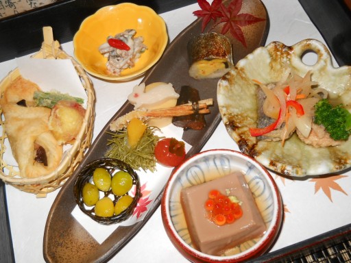 ���R����2