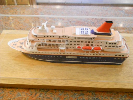 �ɂ��ۂ�ۂ̖͌^