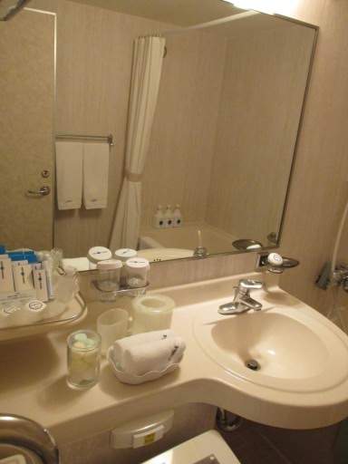 �L���r��8