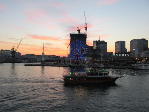 �ʕ{�ԉ΃N���[�Y �_�ˏo�q1