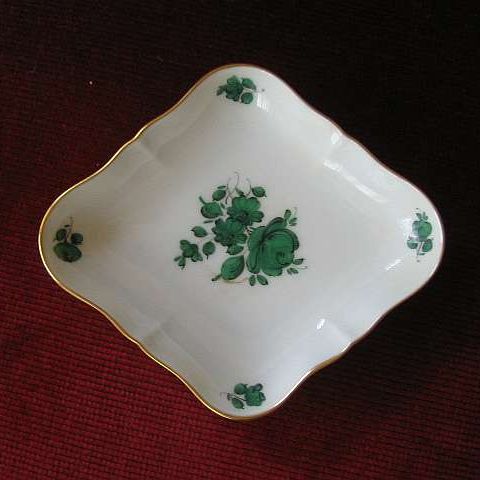 �A�E�K���e��: �}���A�E�e���W�A